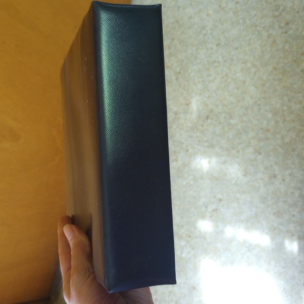 Vintage Navy Blue Dover Leather Handbag, Gold Trim, Zippered Pouch - Picture 5 of 5